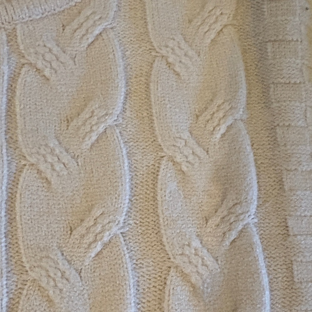 Cyrus Women’s Cream Cable Knit Sweater L - Picture 3 of 4